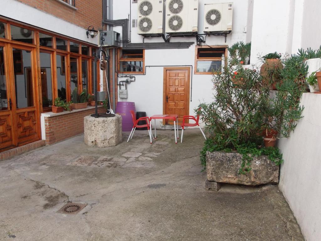 Hostal-Restaurante San Antolin トルデシリャス エクステリア 写真
